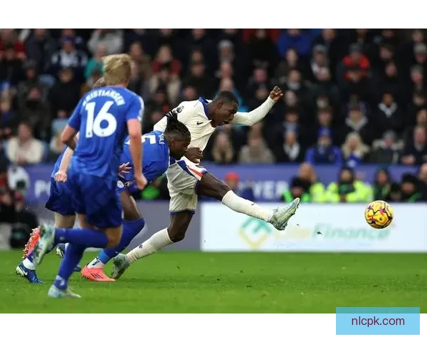 切尔西近十一场英超豪取九胜一平一负要争冠之路渐入佳境势头更稳 切尔西近十一场英超豪取九胜一平一负要争冠之路渐入佳境势头更稳